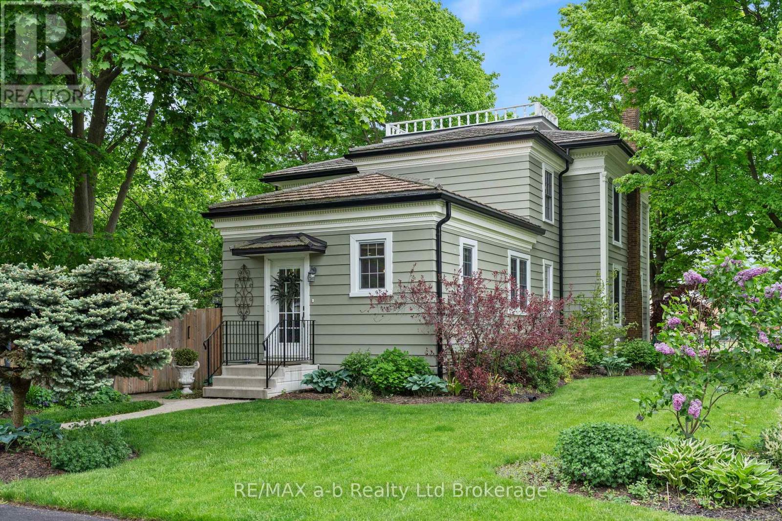 74 Centre Street, Aylmer, Ontario  N5H 2G5 - Photo 3 - X12886150