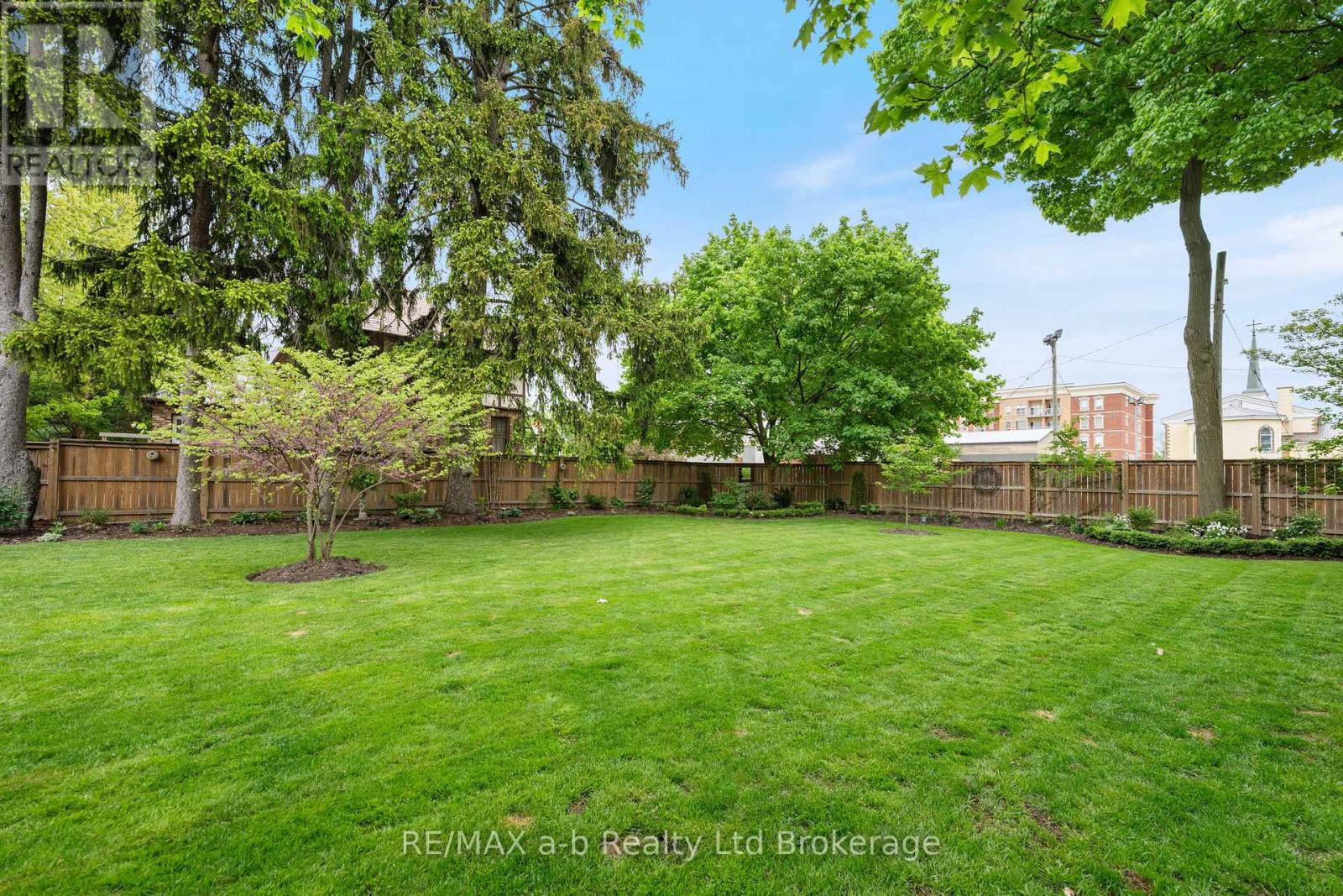 74 Centre Street, Aylmer, Ontario  N5H 2G5 - Photo 33 - X12886150