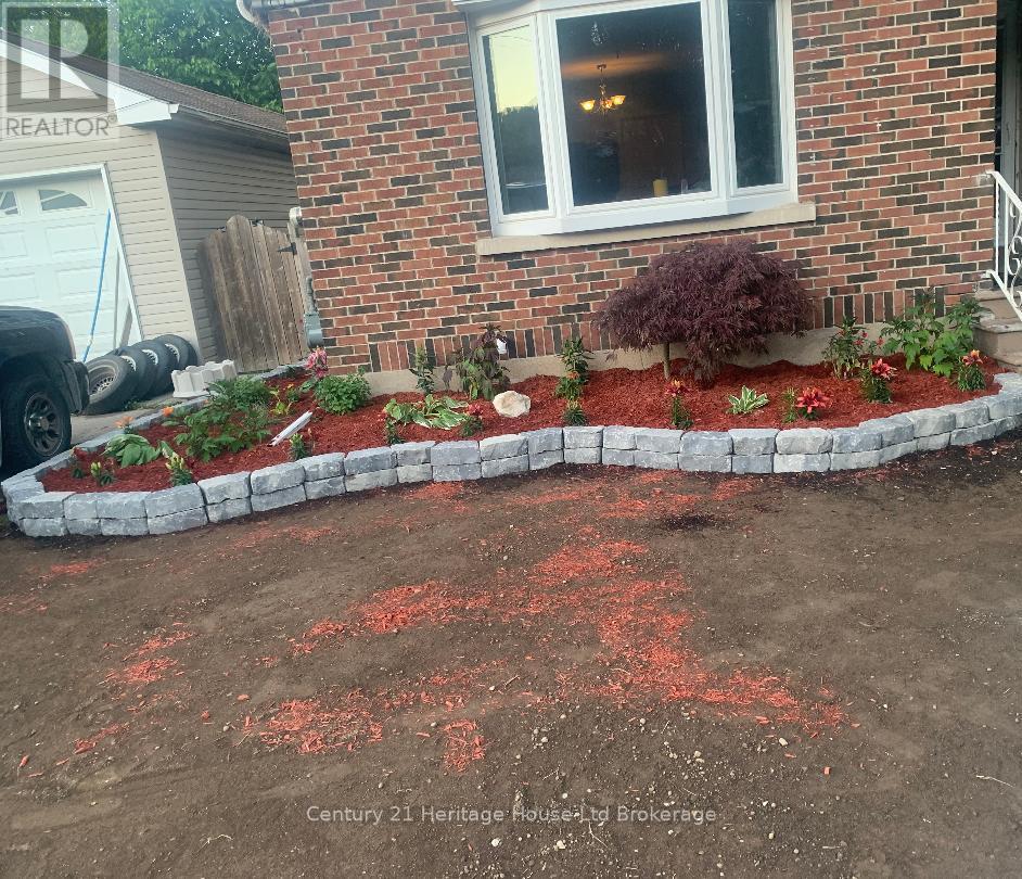 87 Bay Street, Woodstock (Woodstock - South), Ontario  N4S 3K7 - Photo 32 - X12888922