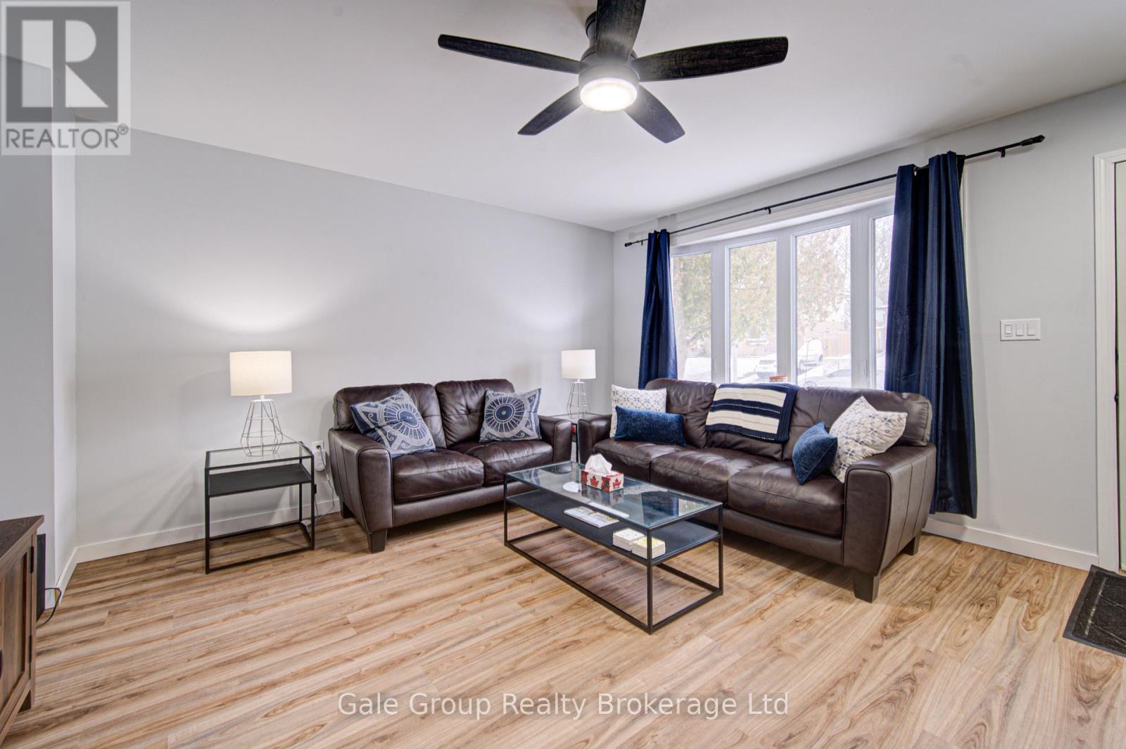 400 Odlum Drive, Woodstock (Woodstock - South), Ontario  N4S 3S2 - Photo 5 - X12890026