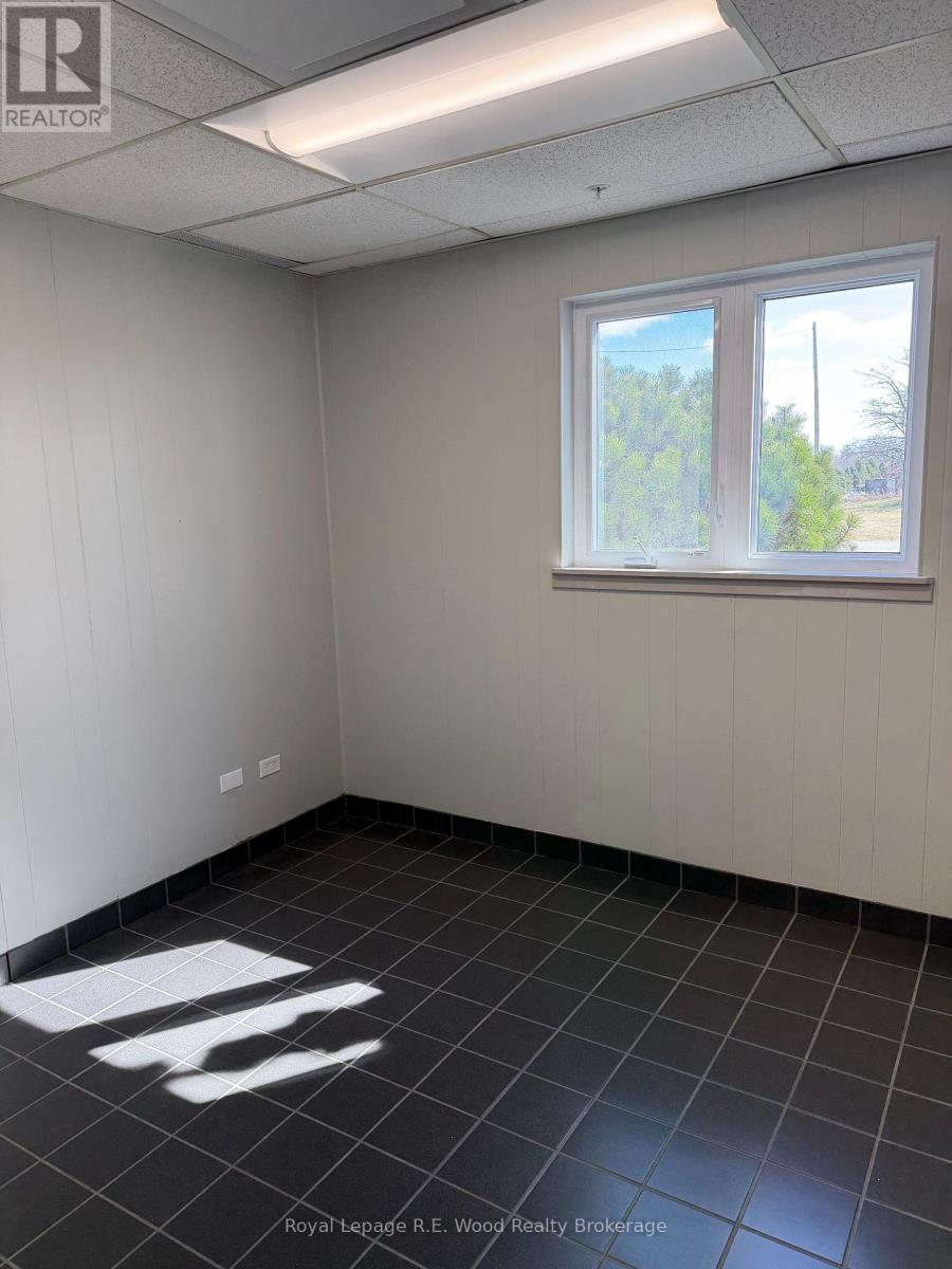 9 - 100 Townline Road, Tillsonburg, Ontario  N4G 2P9 - Photo 7 - X12892414