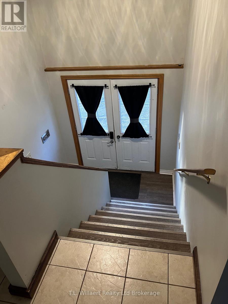 25130 Argyle Line, West Elgin, Ontario  N0L 2P0 - Photo 17 - X12892632