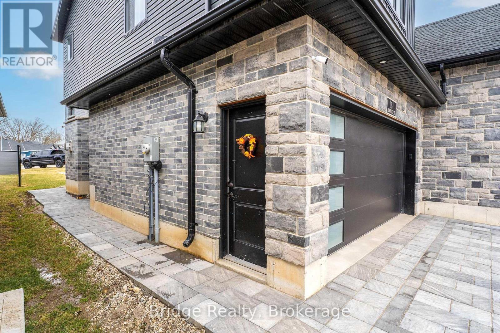 161 Hemlock Street, Woodstock (Woodstock - North), Ontario  N4S 0E4 - Photo 40 - X12893324