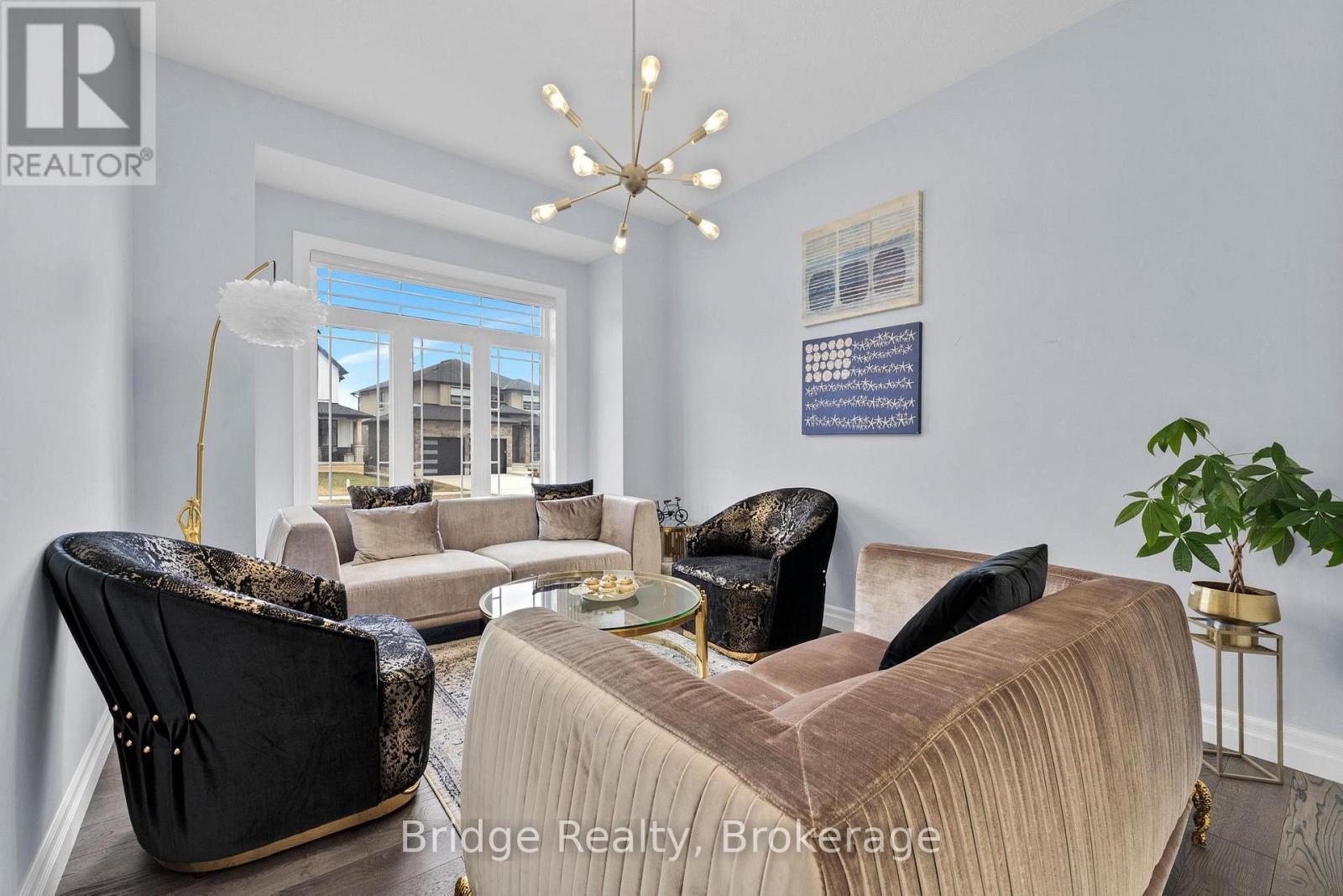 161 Hemlock Street, Woodstock (Woodstock - North), Ontario  N4S 0E4 - Photo 7 - X12893324