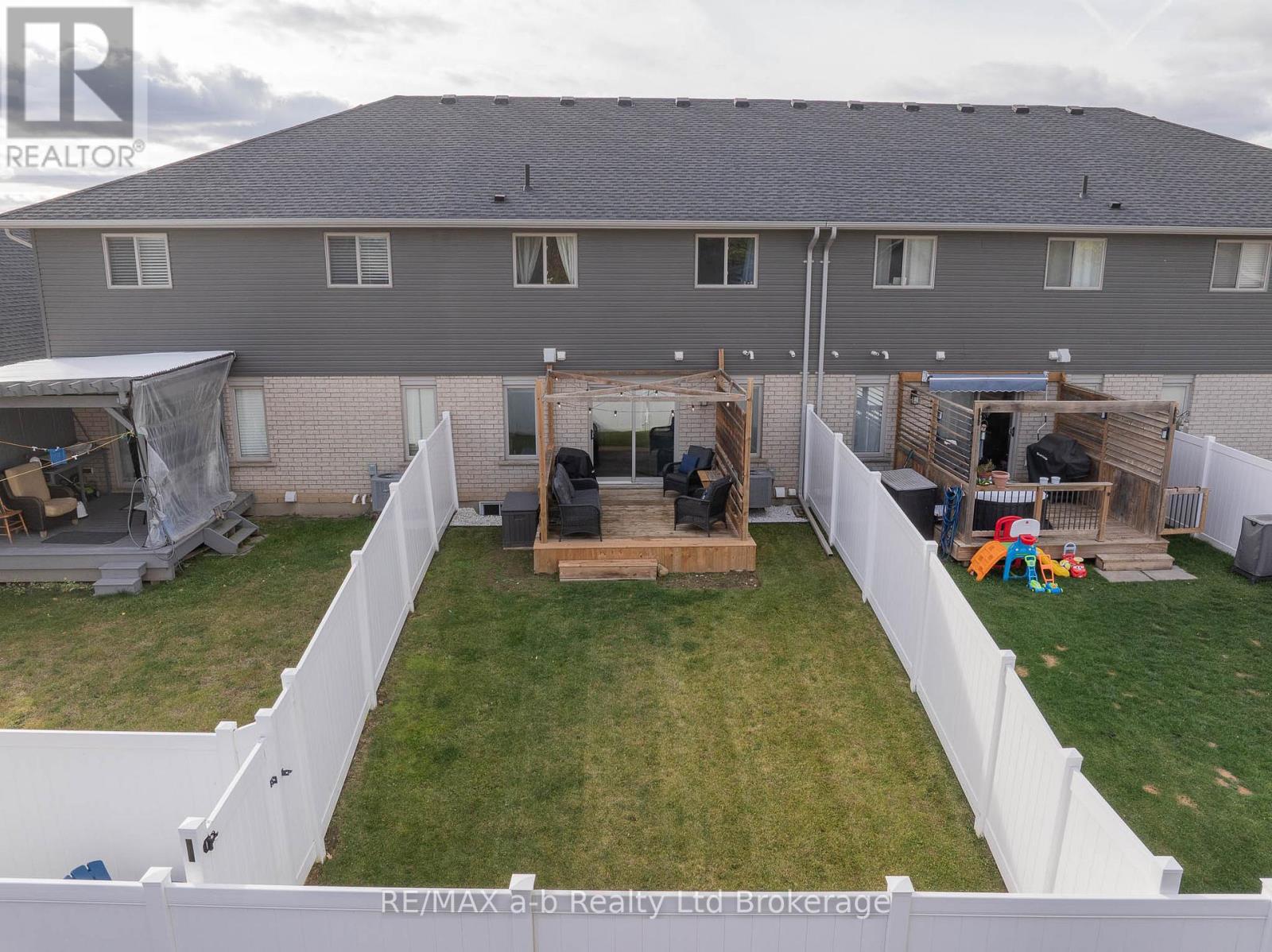 109 Denrich Avenue, Tillsonburg, Ontario  N4G 0H1 - Photo 29 - X12894388