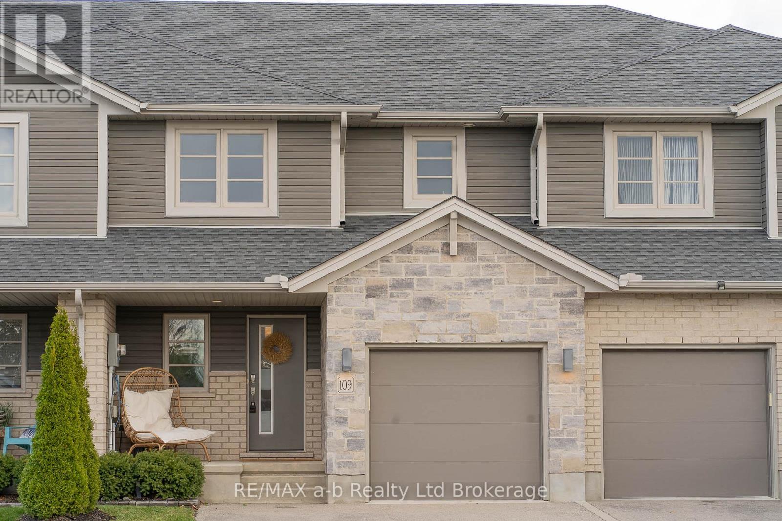 109 Denrich Avenue, Tillsonburg, Ontario  N4G 0H1 - Photo 35 - X12894388