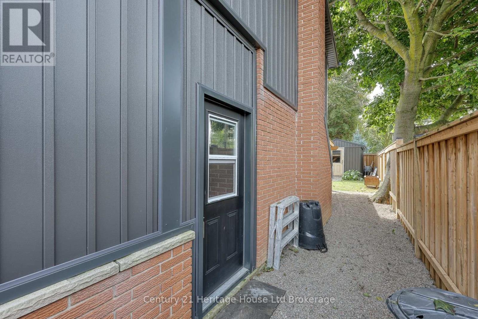 275 Cartier Drive N, Woodstock (Woodstock - North), Ontario  N4S 7T9 - Photo 31 - X12895834