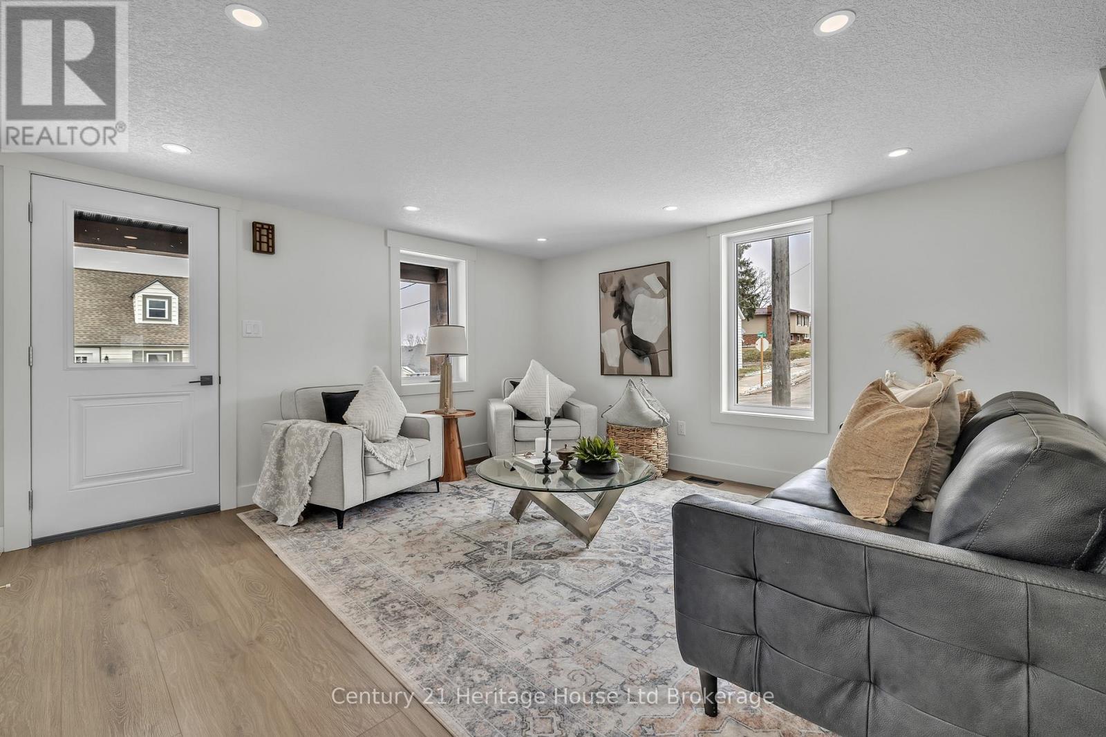 180 Cherry Street W, Ingersoll (Ingersoll - South), Ontario  N5C 1H9 - Photo 11 - X12896348