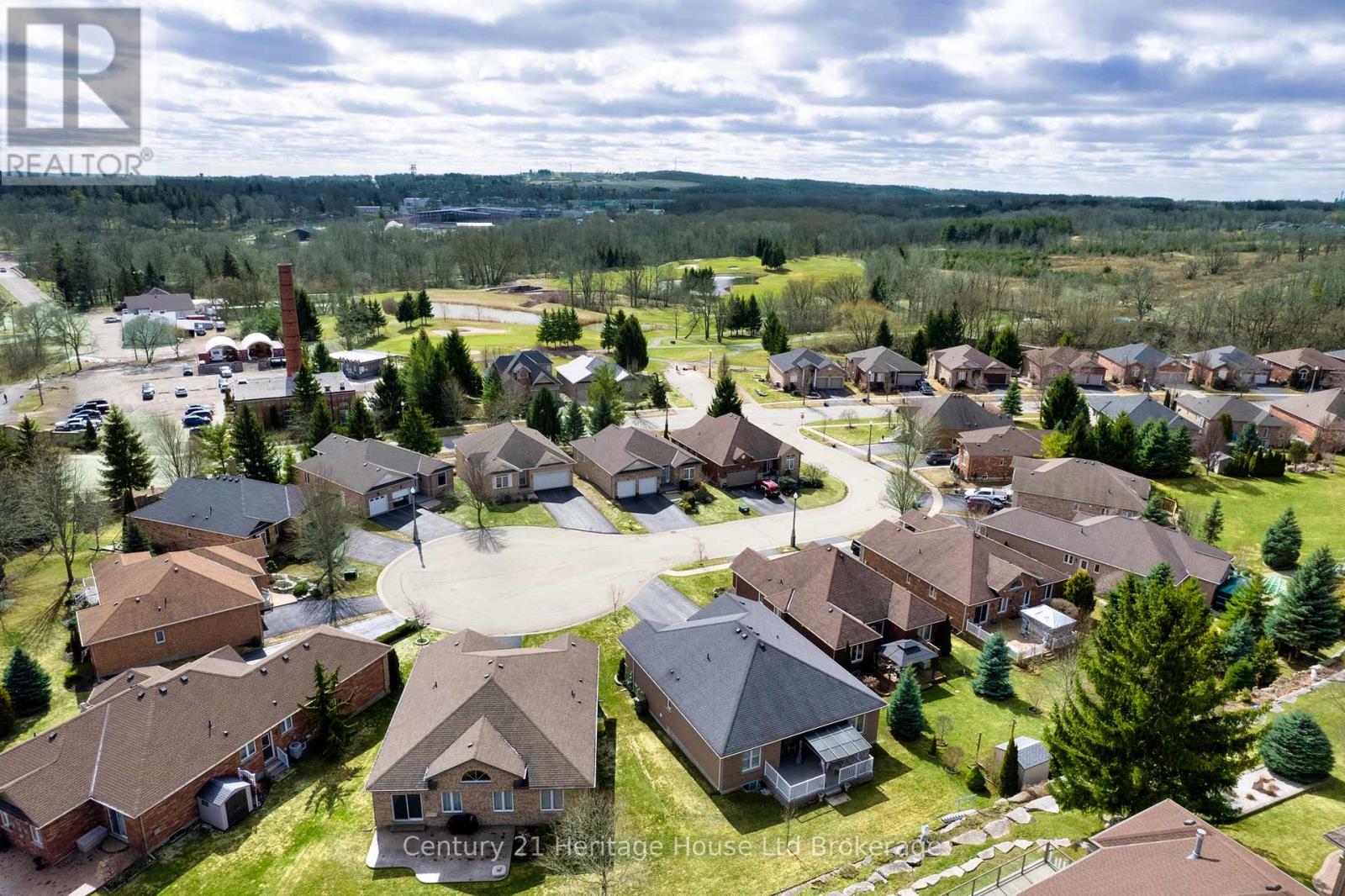 619 Fox Hollow Court, Woodstock (Woodstock - North), Ontario  N4T 1W3 - Photo 11 - X12896560