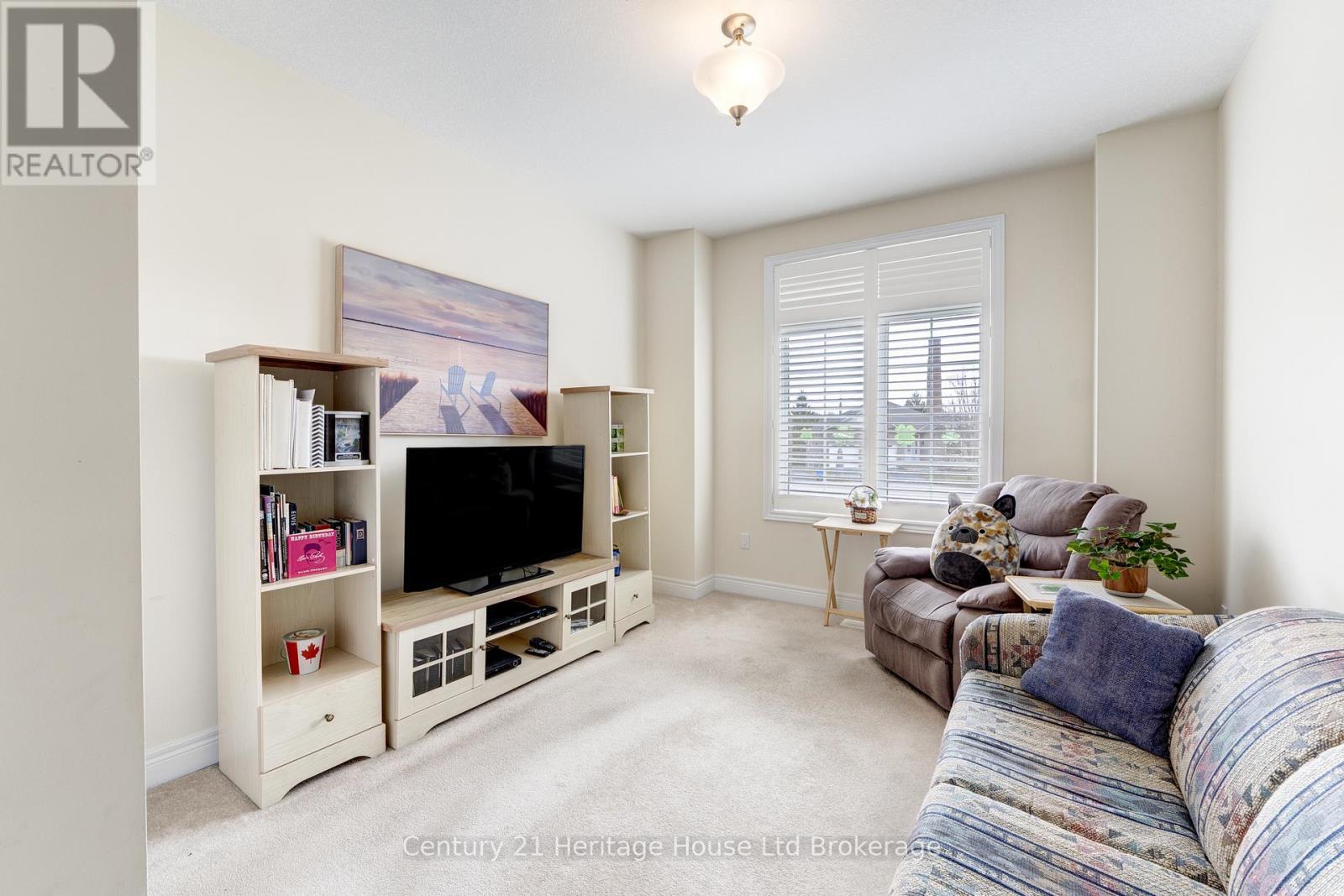 619 Fox Hollow Court, Woodstock (Woodstock - North), Ontario  N4T 1W3 - Photo 21 - X12896560