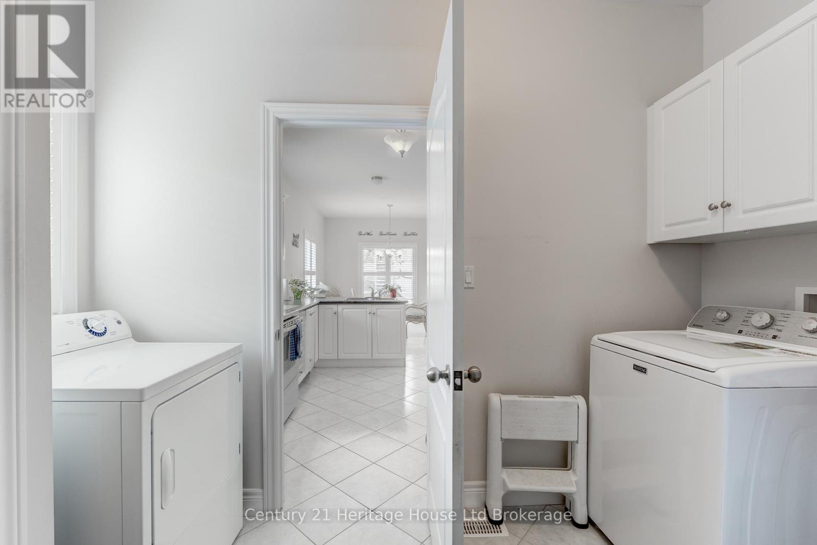 619 Fox Hollow Court, Woodstock (Woodstock - North), Ontario  N4T 1W3 - Photo 39 - X12896560