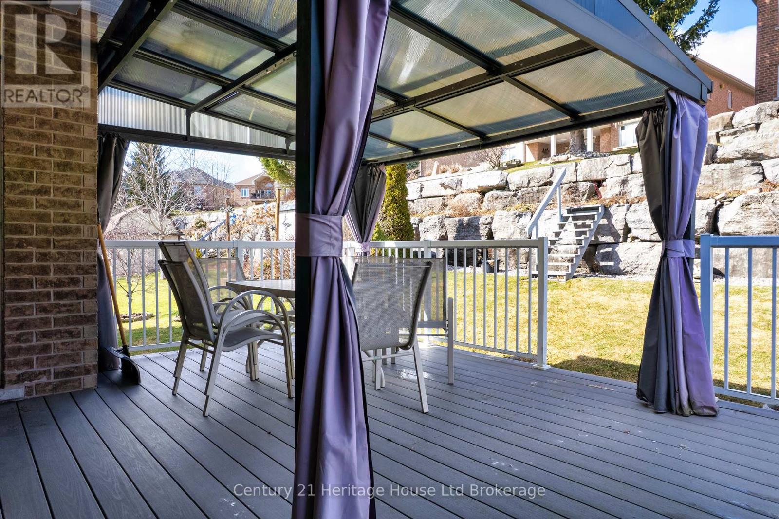 619 Fox Hollow Court, Woodstock (Woodstock - North), Ontario  N4T 1W3 - Photo 9 - X12896560