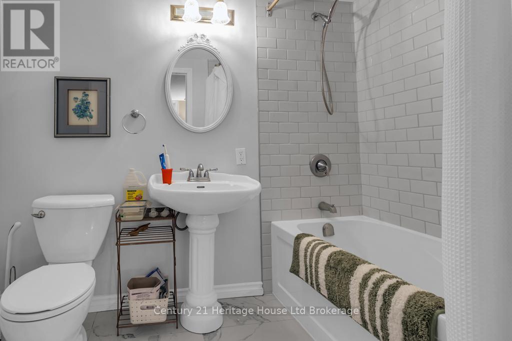 997 Vanier Avenue, Woodstock (Woodstock - North), Ontario  N4S 4K5 - Photo 26 - X12896816