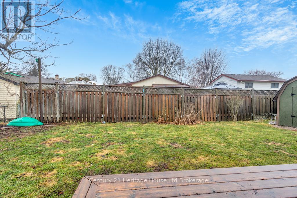 997 Vanier Avenue, Woodstock (Woodstock - North), Ontario  N4S 4K5 - Photo 32 - X12896816