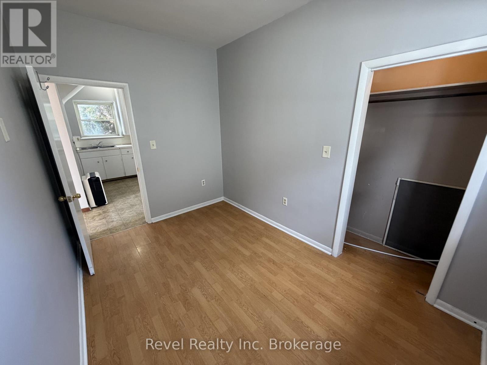 1 - 571 Ontario Street, Warwick (Watford), Ontario  N0M 2S0 - Photo 2 - X12901856