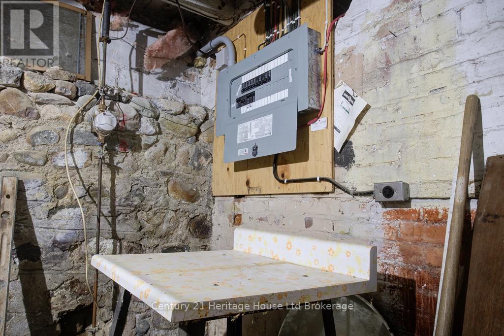 242 Wonham Street S, Ingersoll (Ingersoll - South), Ontario  N5C 2Z6 - Photo 22 - X12902678