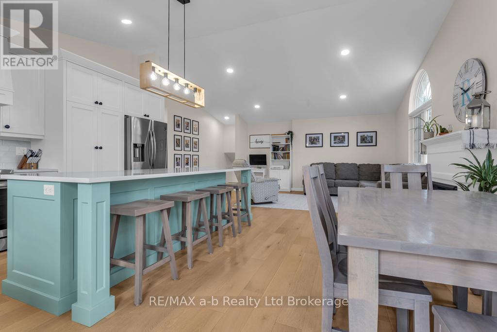 6744 Hacienda Road, Malahide, Ontario  N5H 2R5 - Photo 14 - X12904126