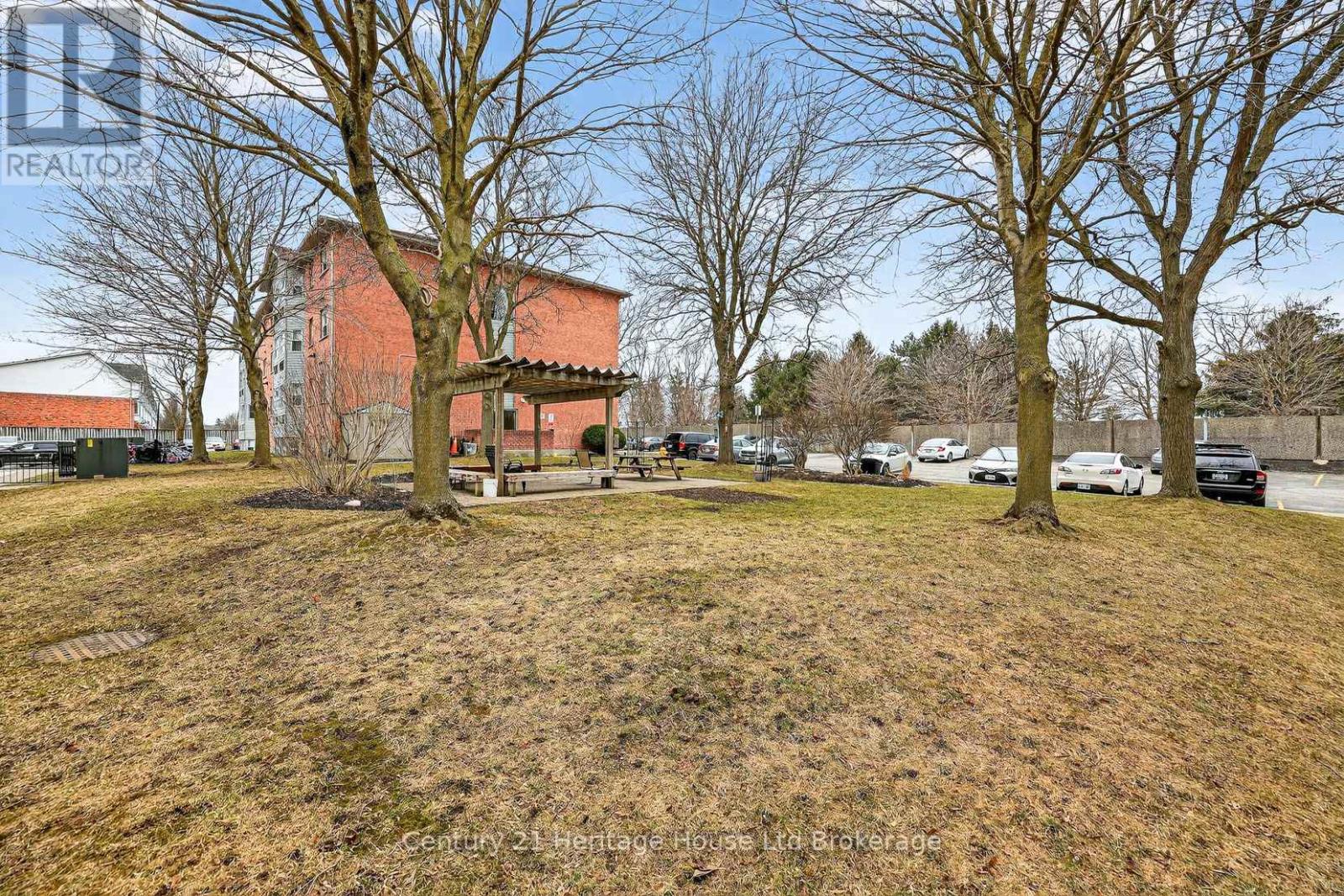 35 - 64 Hiawatha Road, Woodstock (Woodstock - North), Ontario  N4T 1P4 - Photo 25 - X12904614