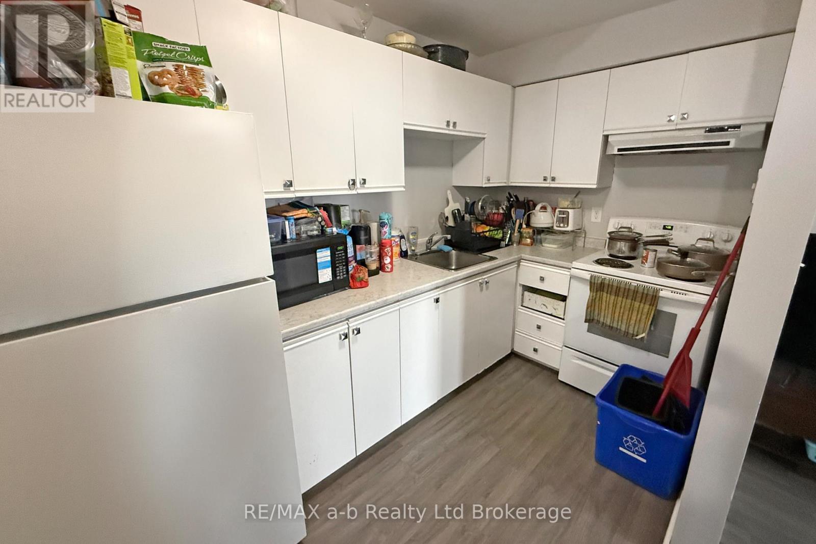 36 - 64 Hiawatha Road, Woodstock (Woodstock - North), Ontario  N4T 1P4 - Photo 10 - X12905768