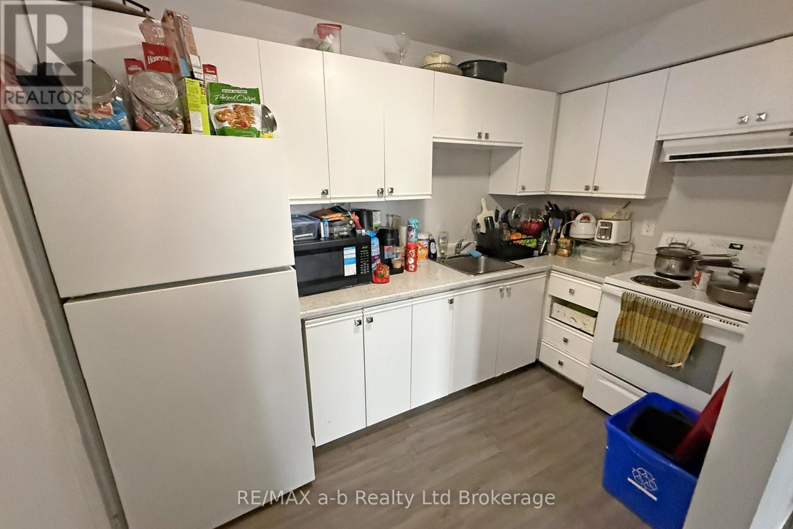 36 - 64 Hiawatha Road, Woodstock (Woodstock - North), Ontario  N4T 1P4 - Photo 9 - X12905768