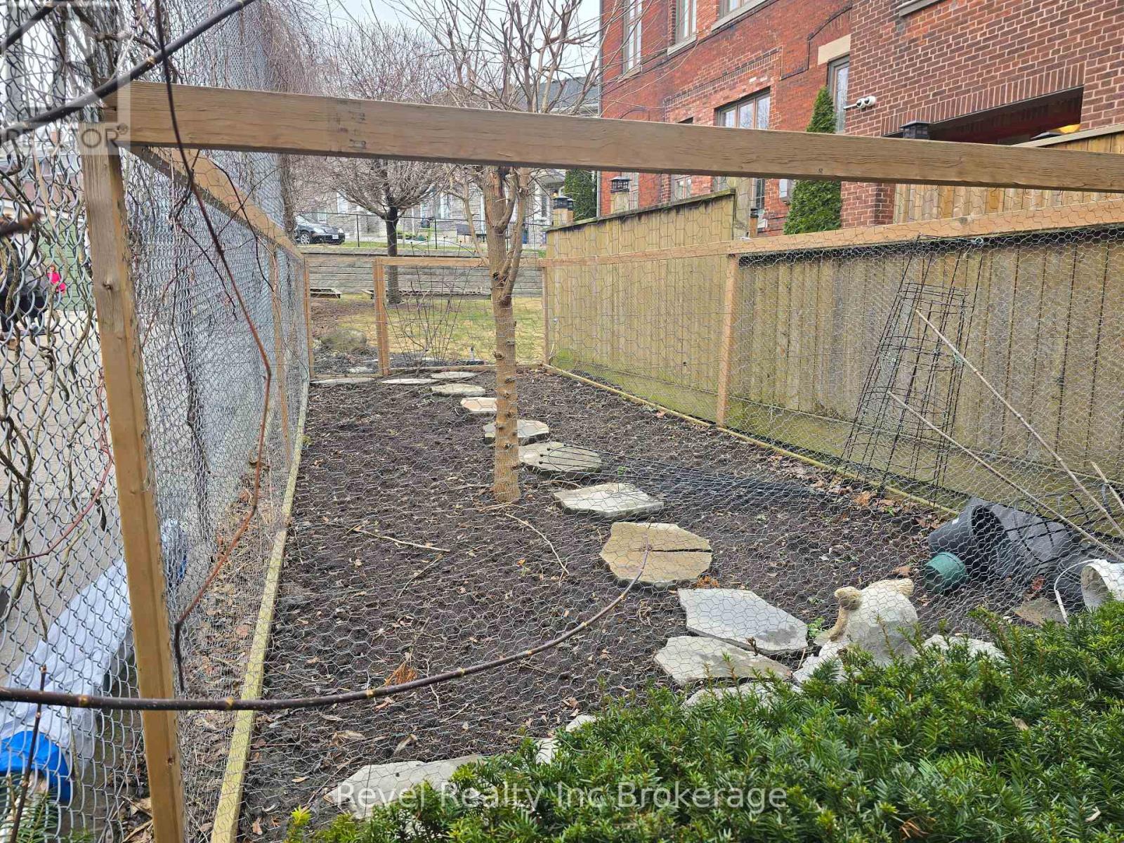 105 - 81 Broadway Street, Woodstock (Woodstock - South), Ontario  N4S 3A1 - Photo 21 - X12907308