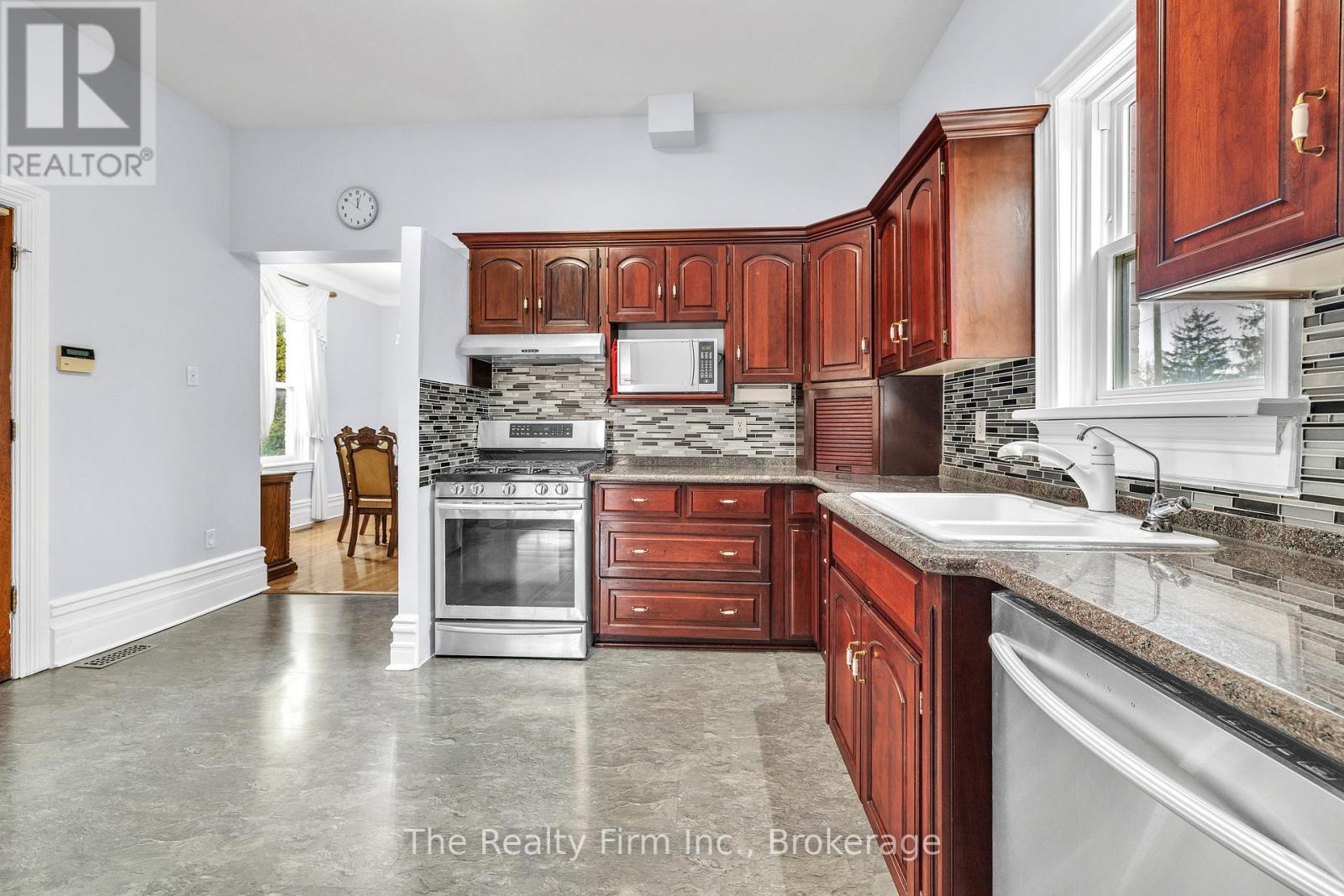 751 Rathbourne Avenue, Woodstock (Woodstock - North), Ontario  N4S 4L6 - Photo 14 - X12907730