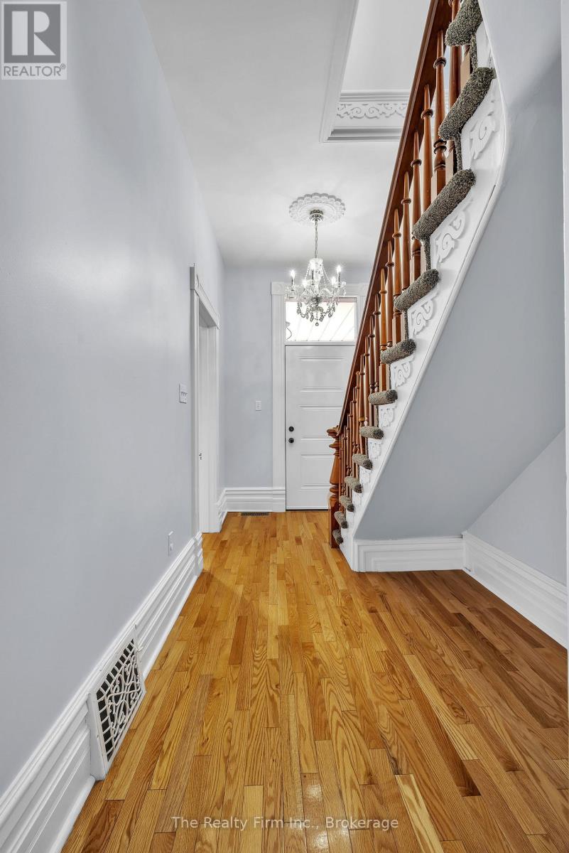 751 Rathbourne Avenue, Woodstock (Woodstock - North), Ontario  N4S 4L6 - Photo 15 - X12907730