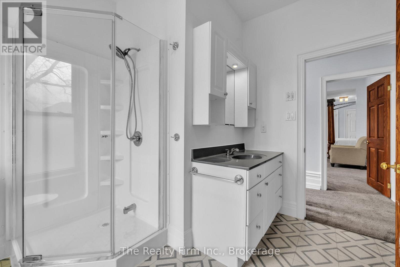 751 Rathbourne Avenue, Woodstock (Woodstock - North), Ontario  N4S 4L6 - Photo 23 - X12907730