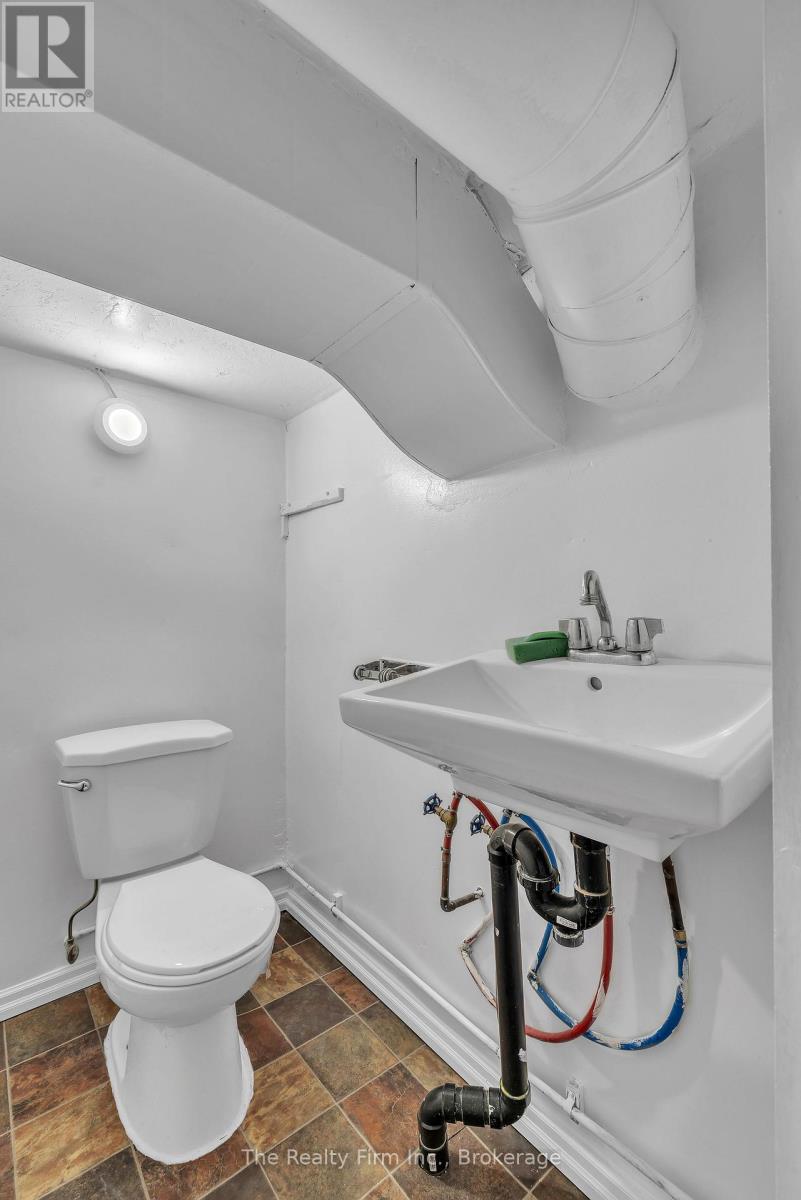 751 Rathbourne Avenue, Woodstock (Woodstock - North), Ontario  N4S 4L6 - Photo 34 - X12907730