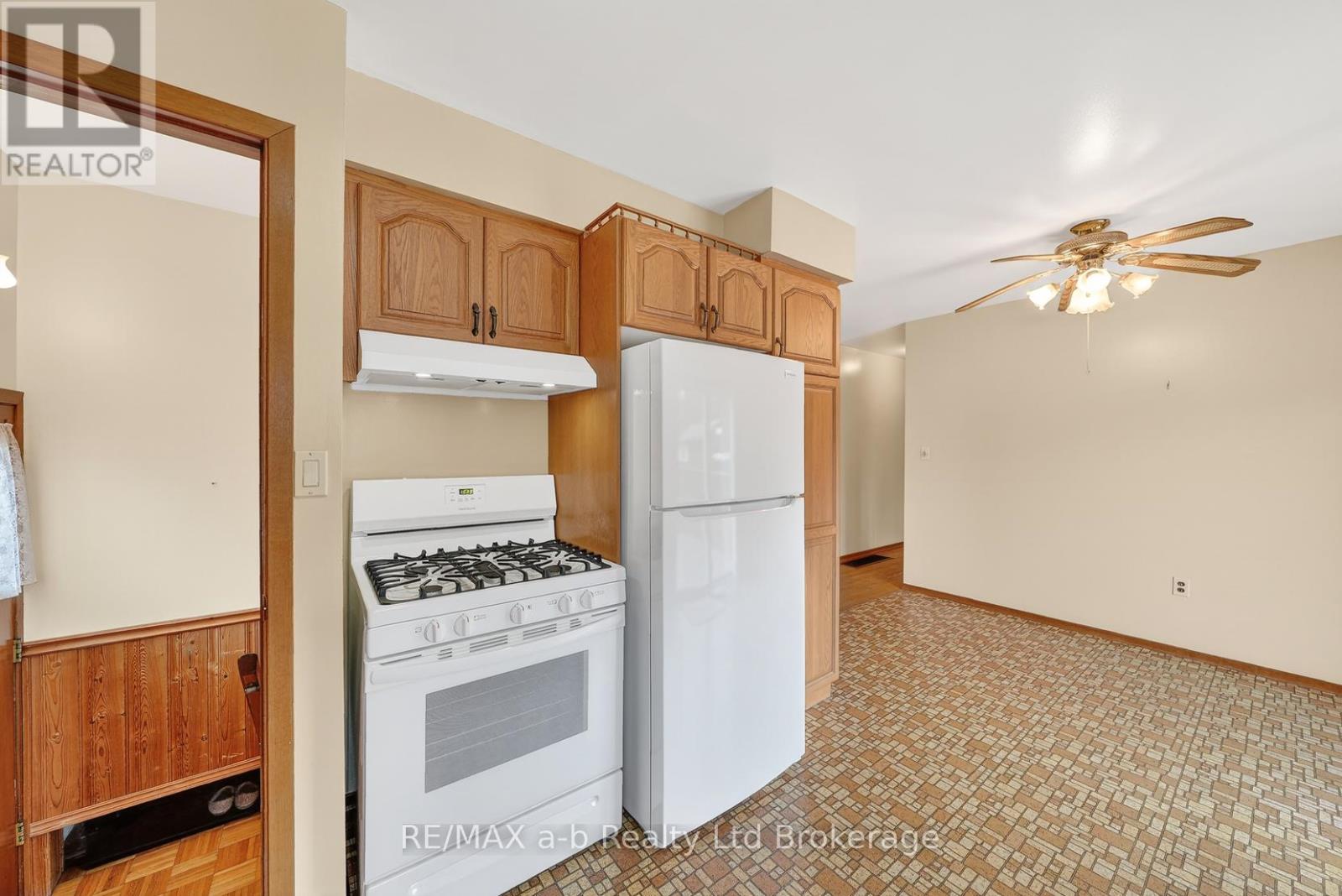 42 Princess Park Road, Ingersoll (Ingersoll - South), Ontario  N5C 1X8 - Photo 13 - X12909156