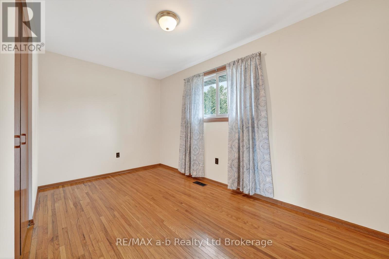 42 Princess Park Road, Ingersoll (Ingersoll - South), Ontario  N5C 1X8 - Photo 17 - X12909156