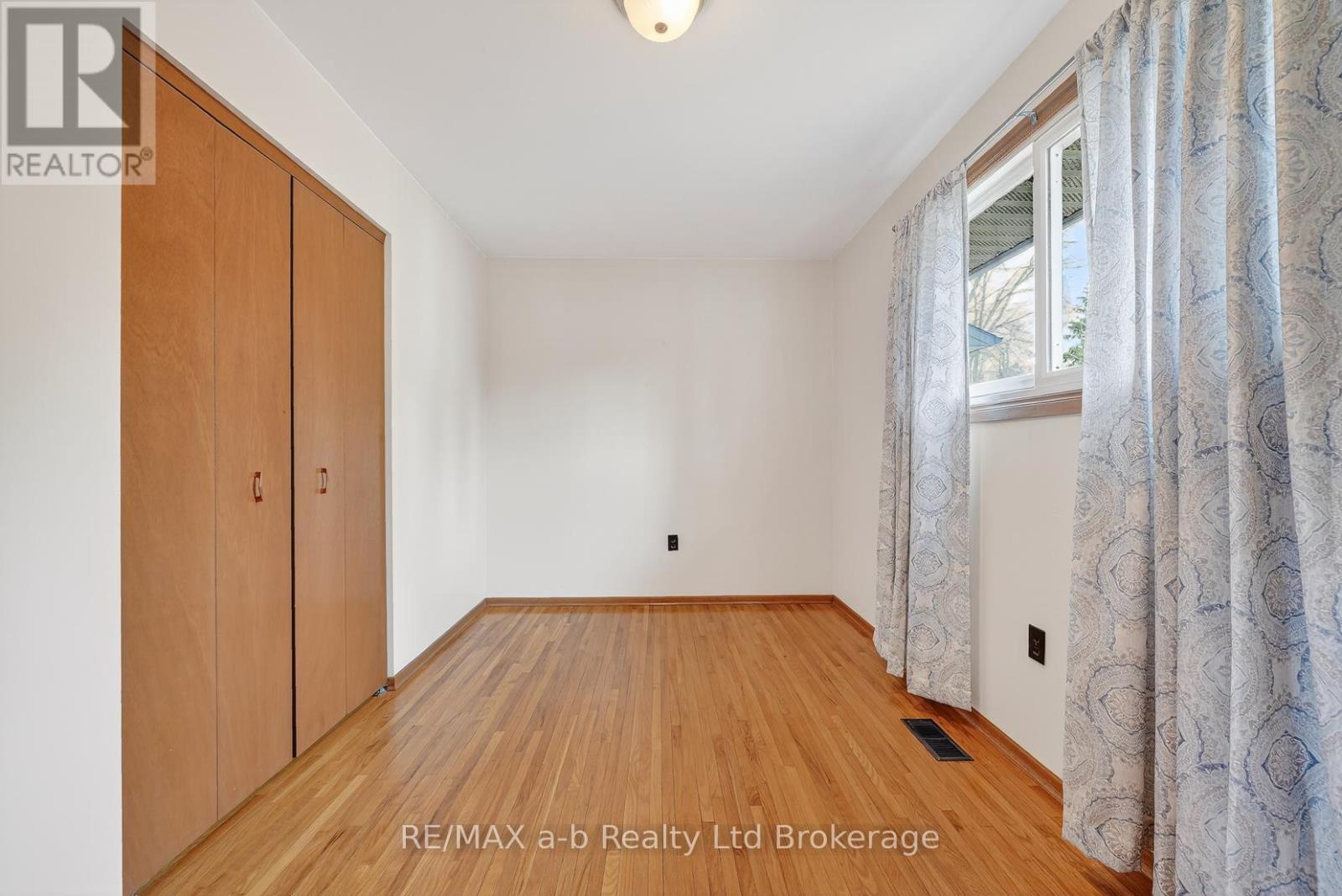 42 Princess Park Road, Ingersoll (Ingersoll - South), Ontario  N5C 1X8 - Photo 18 - X12909156