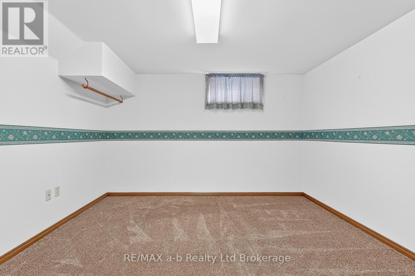 42 Princess Park Road, Ingersoll (Ingersoll - South), Ontario  N5C 1X8 - Photo 29 - X12909156