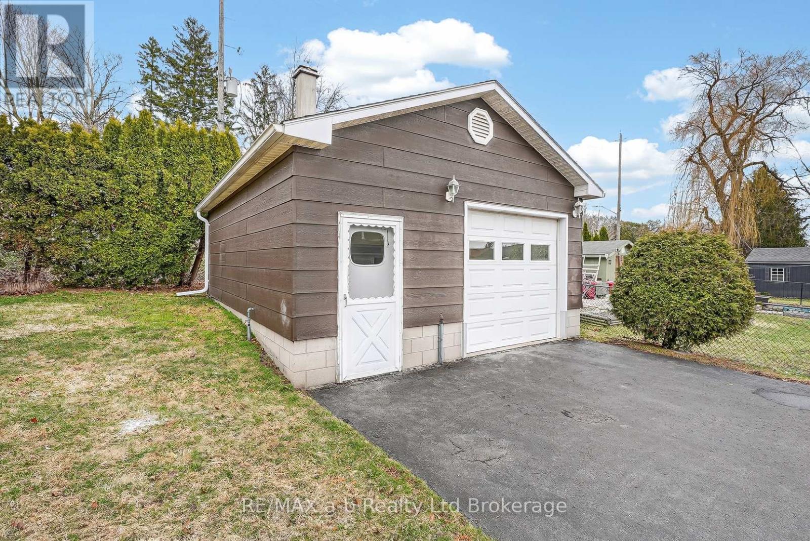 42 Princess Park Road, Ingersoll (Ingersoll - South), Ontario  N5C 1X8 - Photo 34 - X12909156