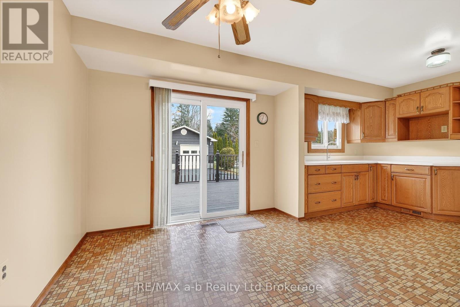 42 Princess Park Road, Ingersoll (Ingersoll - South), Ontario  N5C 1X8 - Photo 6 - X12909156