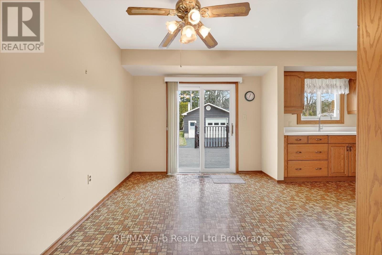 42 Princess Park Road, Ingersoll (Ingersoll - South), Ontario  N5C 1X8 - Photo 7 - X12909156