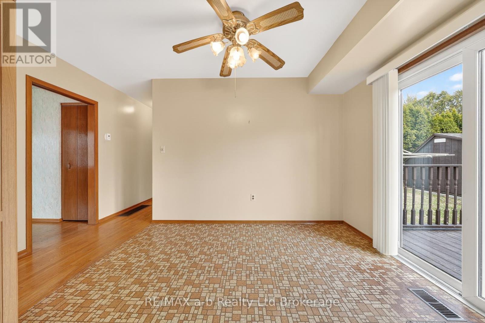 42 Princess Park Road, Ingersoll (Ingersoll - South), Ontario  N5C 1X8 - Photo 8 - X12909156