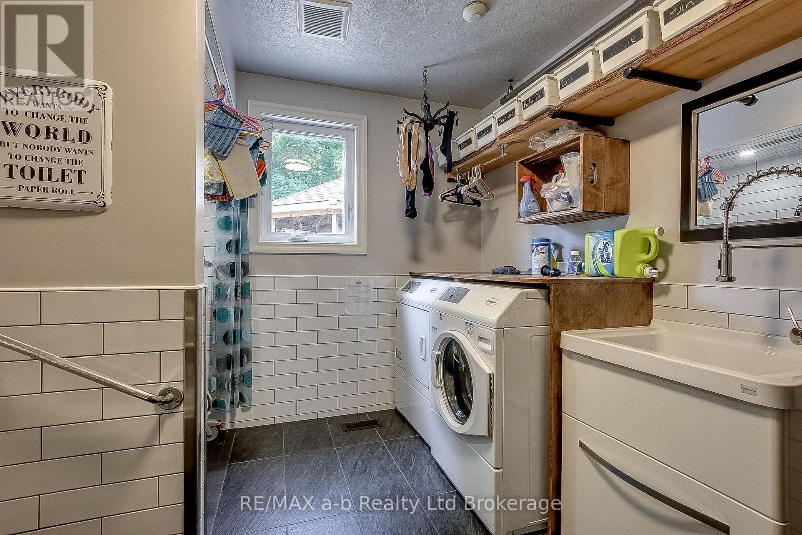 25 Main Street E, Norwich (Norwich Town), Ontario  N0J 1P0 - Photo 15 - X12909488