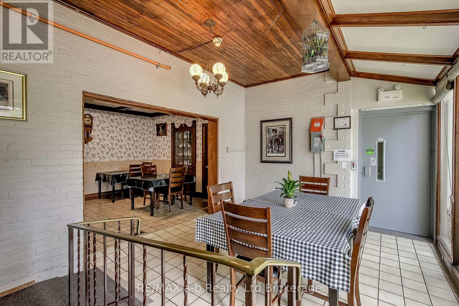 25 Main Street E, Norwich (Norwich Town), Ontario  N0J 1P0 - Photo 17 - X12909488