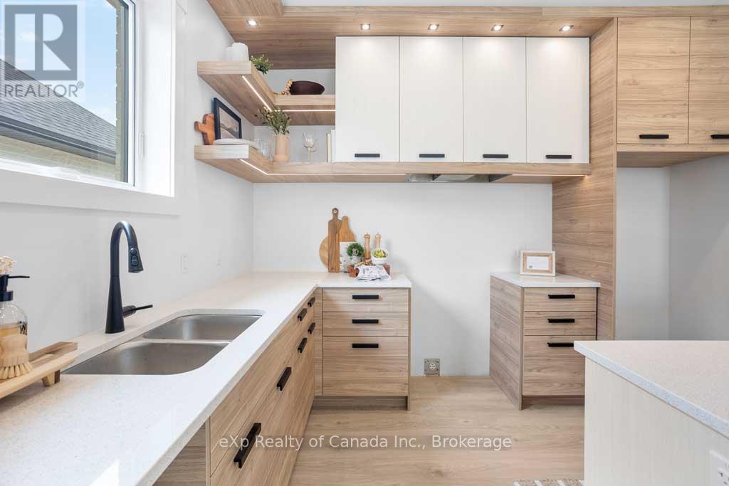 53 Herb Street, Norwich (Norwich Town), Ontario  N0J 1P0 - Photo 12 - X12911624