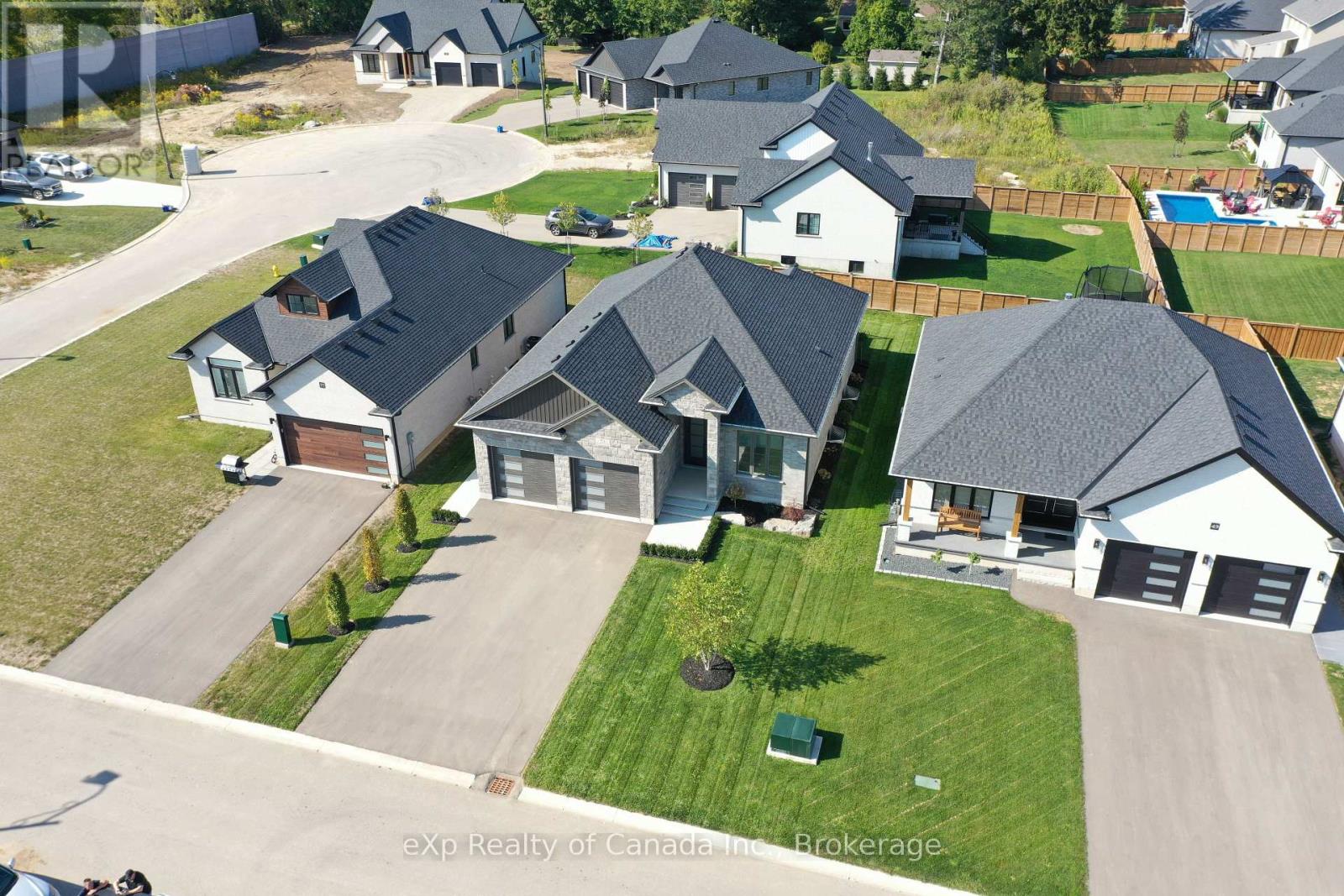 53 Herb Street, Norwich (Norwich Town), Ontario  N0J 1P0 - Photo 4 - X12911624