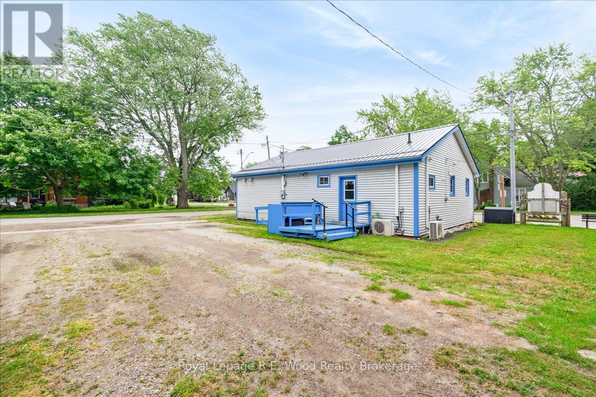 29 Wellington Street, Bayham (Port Burwell), Ontario  N0J 1T0 - Photo 4 - X12911978