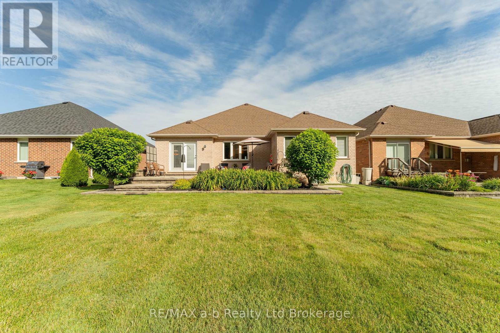 90 Weston Drive, Tillsonburg, Ontario  N4G 5W9 - Photo 37 - X12913344