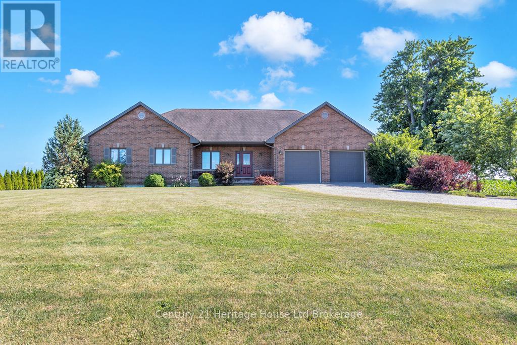 11069 Rogers Road, Malahide, Ontario  N5H 2R6 - Photo 2 - X12913682