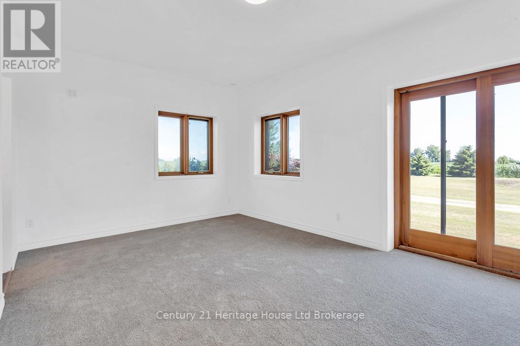 11069 Rogers Road, Malahide, Ontario  N5H 2R6 - Photo 6 - X12913682