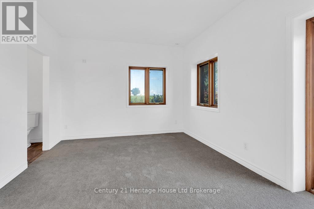 11069 Rogers Road, Malahide, Ontario  N5H 2R6 - Photo 9 - X12913682