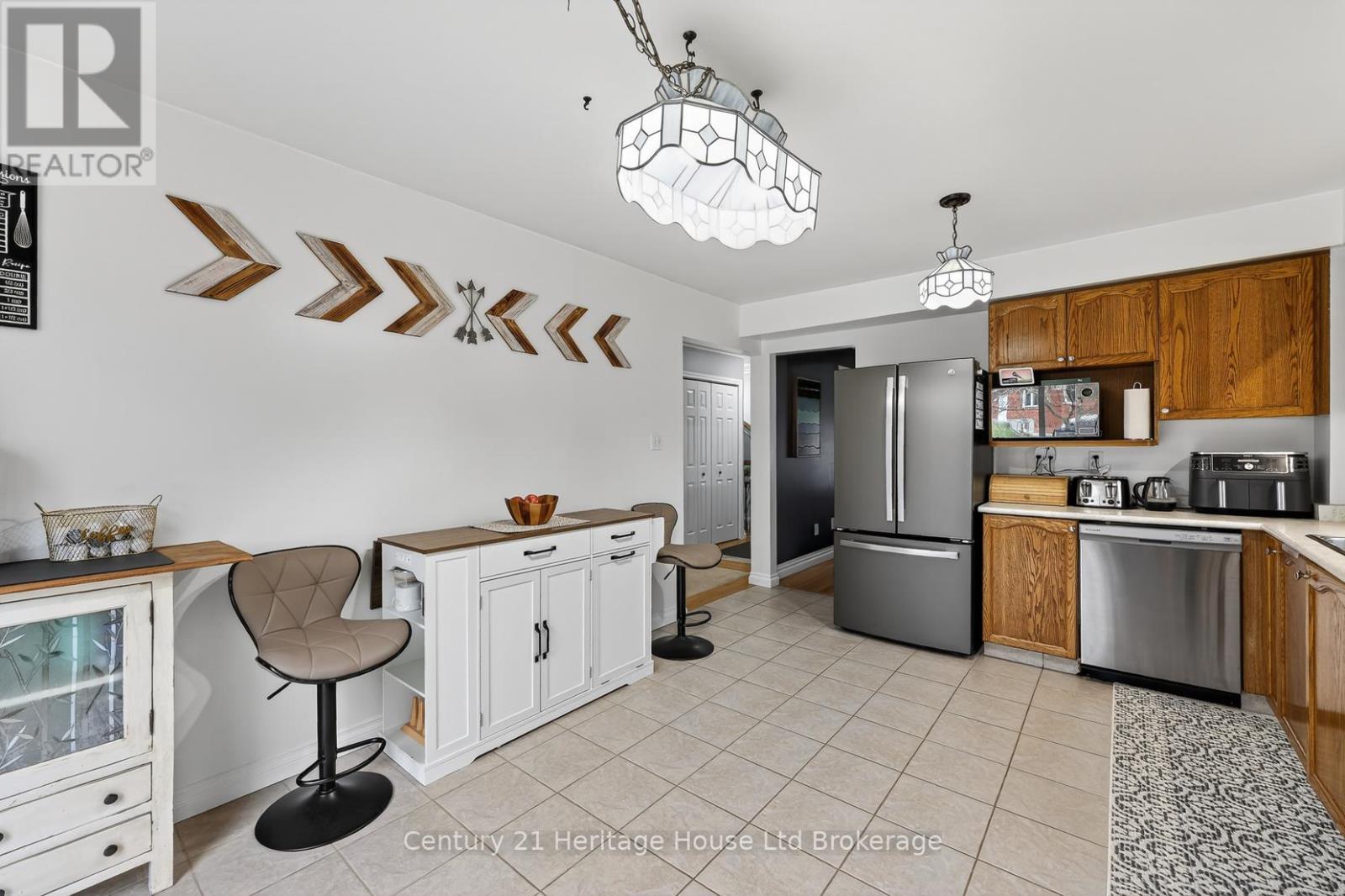 129 Anderson Street, Woodstock (Woodstock - South), Ontario  N4S 8Z6 - Photo 11 - X12914808