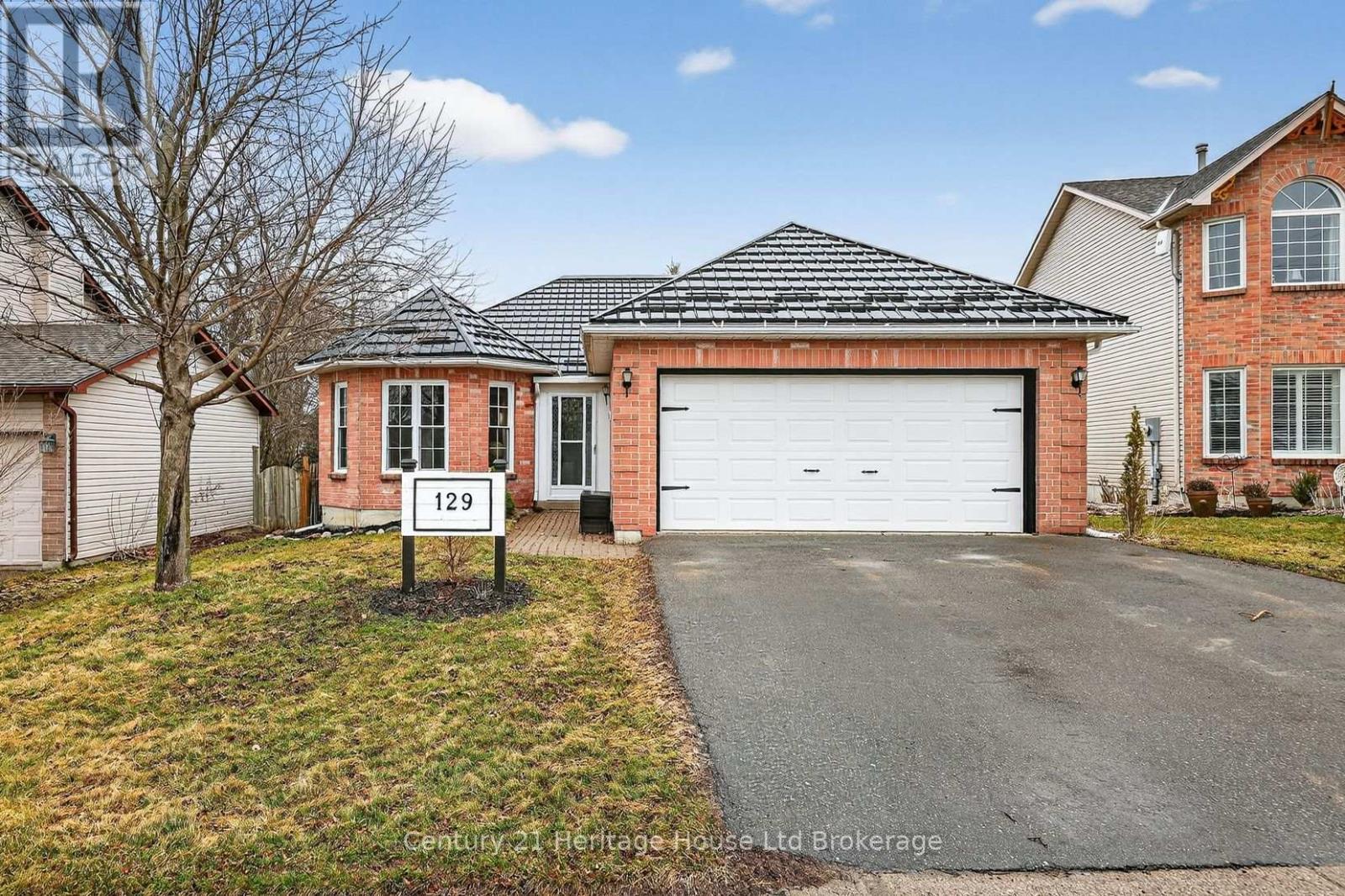 129 Anderson Street, Woodstock (Woodstock - South), Ontario  N4S 8Z6 - Photo 2 - X12914808