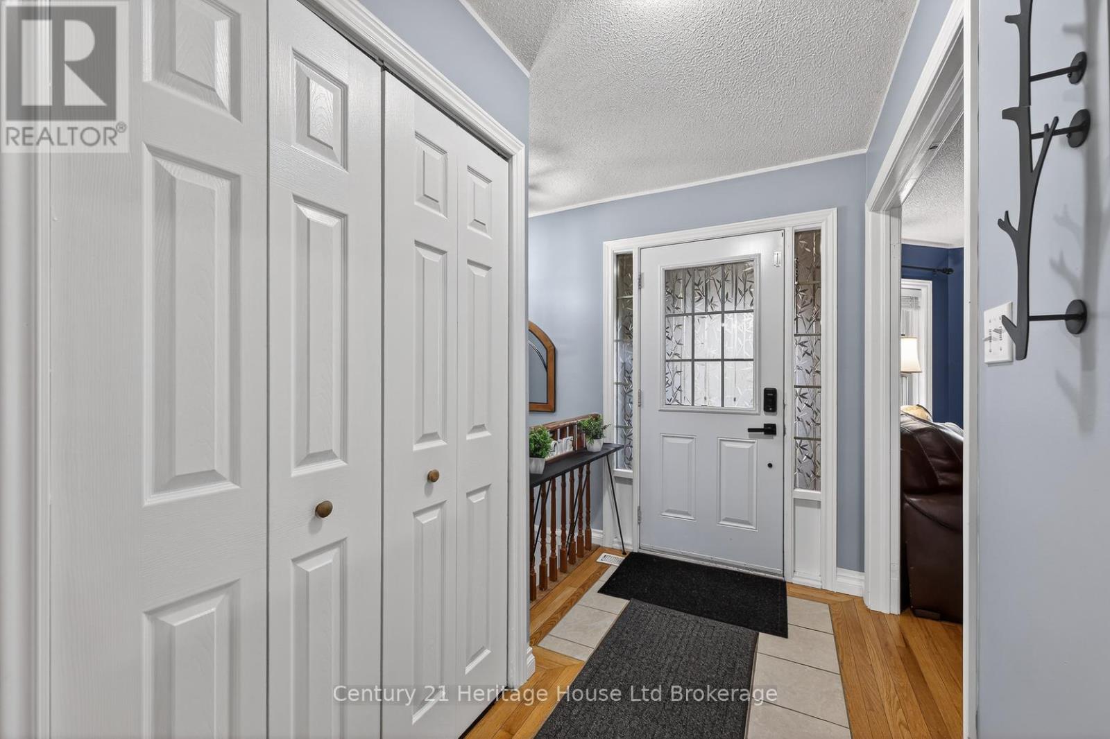 129 Anderson Street, Woodstock (Woodstock - South), Ontario  N4S 8Z6 - Photo 4 - X12914808