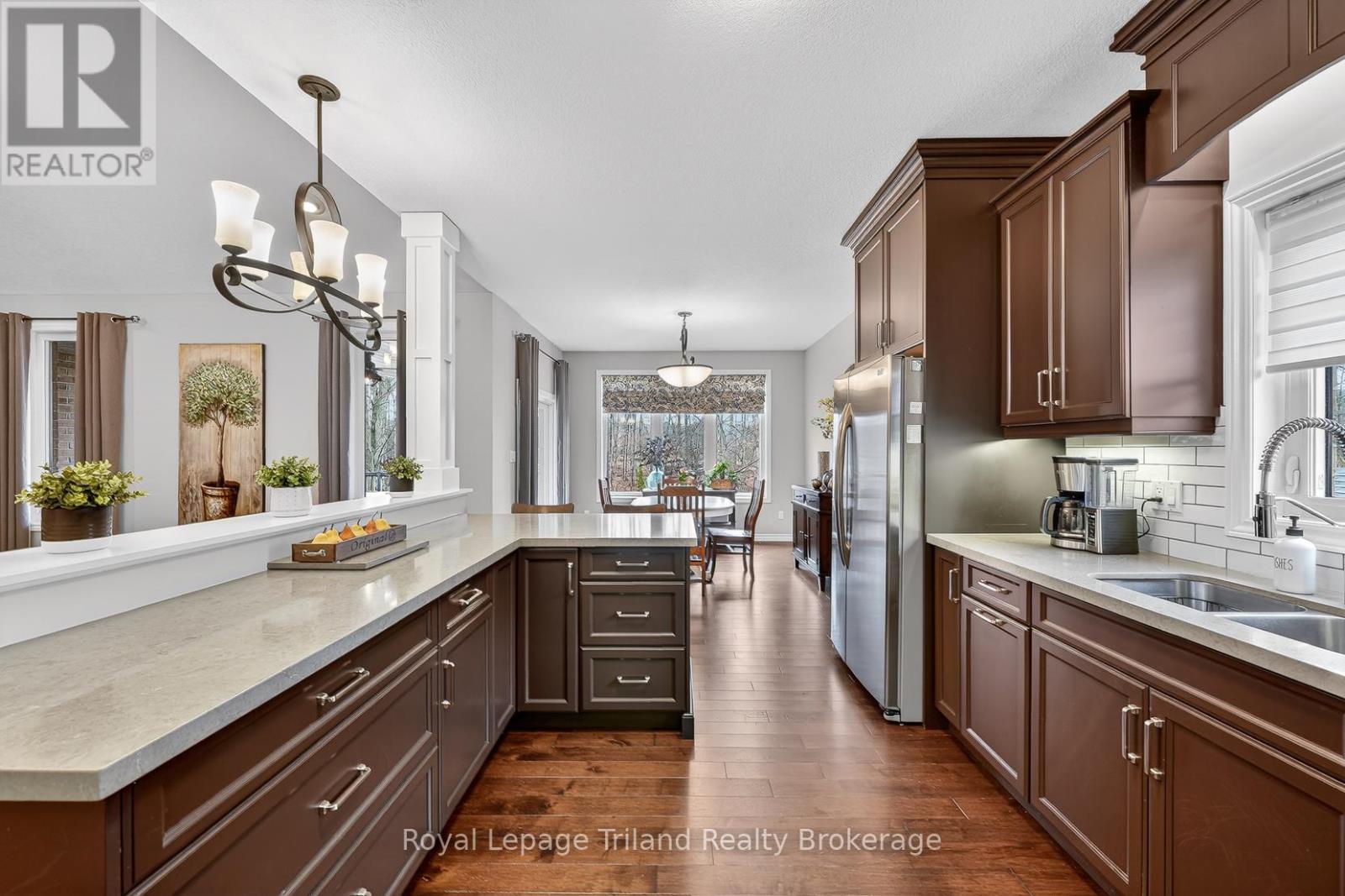 46 Colin Avenue, Tillsonburg, Ontario  N4G 0E5 - Photo 12 - X12915392